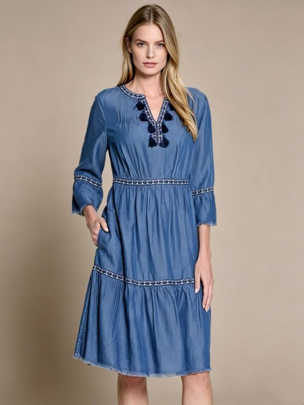 NWOT John Mark Embroidered V-Neck 3/4 Cinched Sleeve Tassel Tie Front Dress 1X